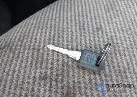 1997 Chevrolet S-10 Ls Fleetside z USA, uszkodzony, nr VIN 1GCCS19X1V8196066